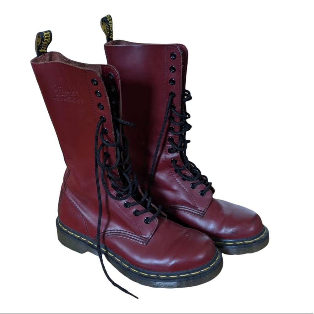 Dr. Martens Air Cushion Sole Boots Size 7